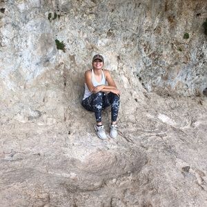 Meet your Posher, Haley